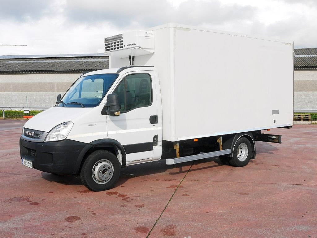Iveco 60C15 65 70 DAILY KUHLKOFFER THERMOKING V500 A/C - 냉동 밴 : 사진 4 Iveco 60C15 65 70 DAILY KUHLKOFFER THERMOKING V500 A/C - 냉동 밴 : 사진 4