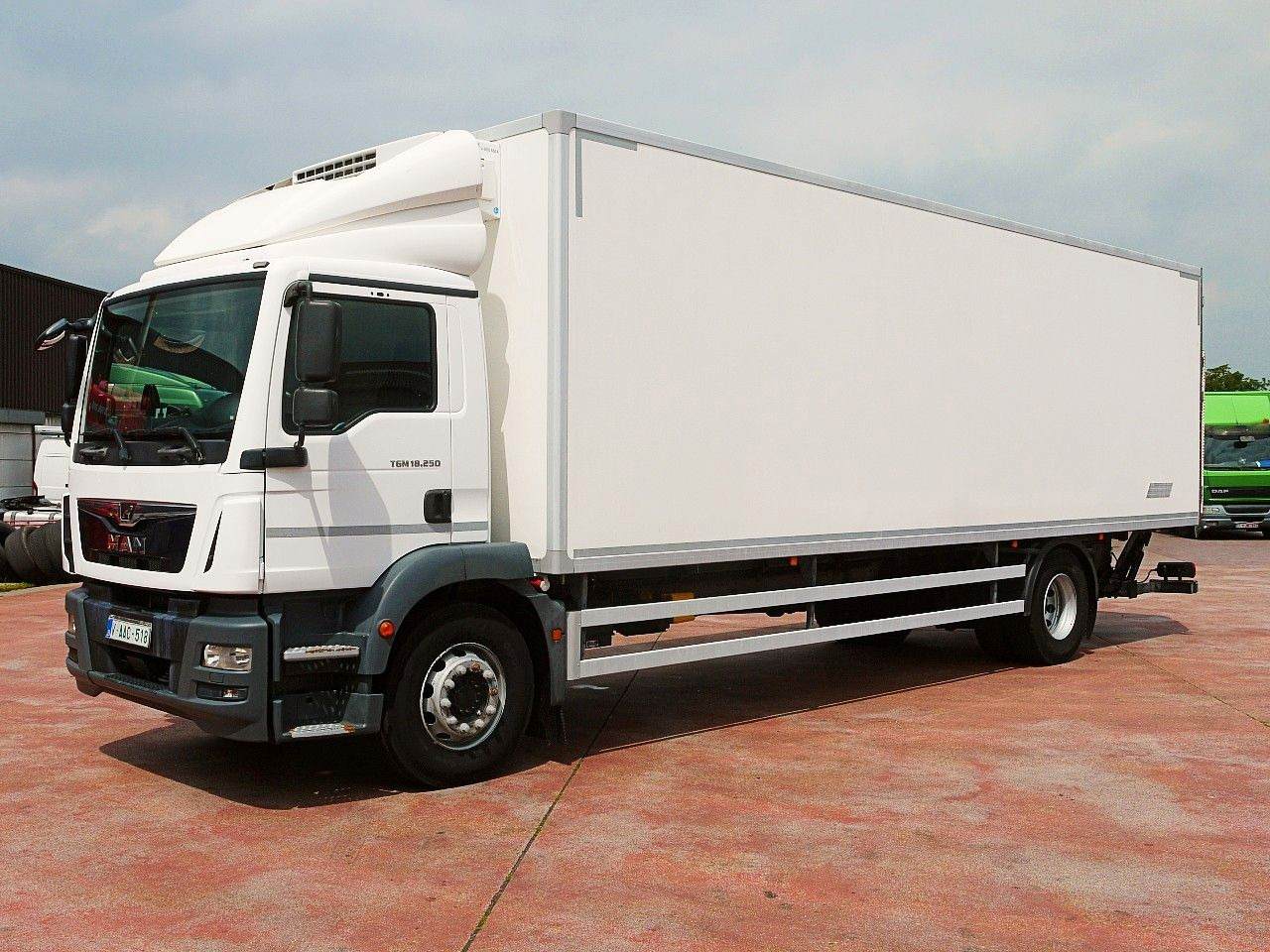 MAN TGM 18.250 KUHLKOFFER THERMOKING V800 MT A/C - 냉동탑차 : 사진 4 MAN TGM 18.250 KUHLKOFFER THERMOKING V800 MT A/C - 냉동탑차 : 사진 4
