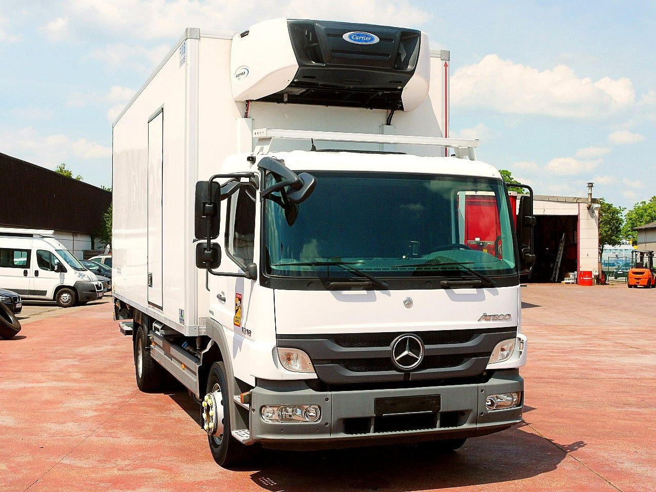 Mercedes-Benz 1318 ATEGO FLEISH KUHLKOFFER CARRIER SUPRA 750 - 냉동탑차 : 사진 1 Mercedes-Benz 1318 ATEGO FLEISH KUHLKOFFER CARRIER SUPRA 750 - 냉동탑차 : 사진 1
