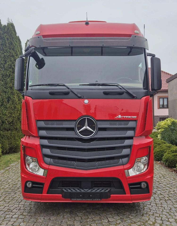 Mercedes-Benz 1845 - 트랙터 유닛 : 사진 2 Mercedes-Benz 1845 - 트랙터 유닛 : 사진 2