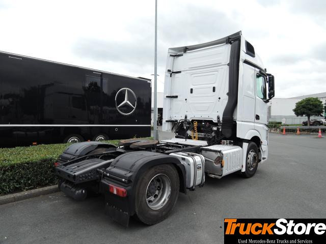 Mercedes-Benz Actros 1843 LS - 트랙터 유닛 : 사진 4 Mercedes-Benz Actros 1843 LS - 트랙터 유닛 : 사진 4