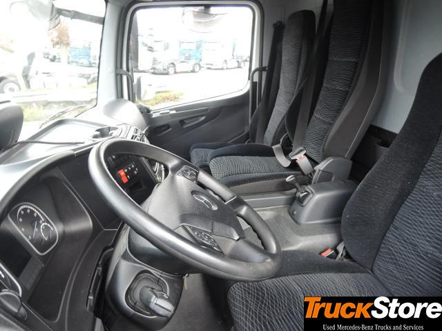 Mercedes-Benz Atego 821 L - 박스 밴 : 사진 2 Mercedes-Benz Atego 821 L - 박스 밴 : 사진 2
