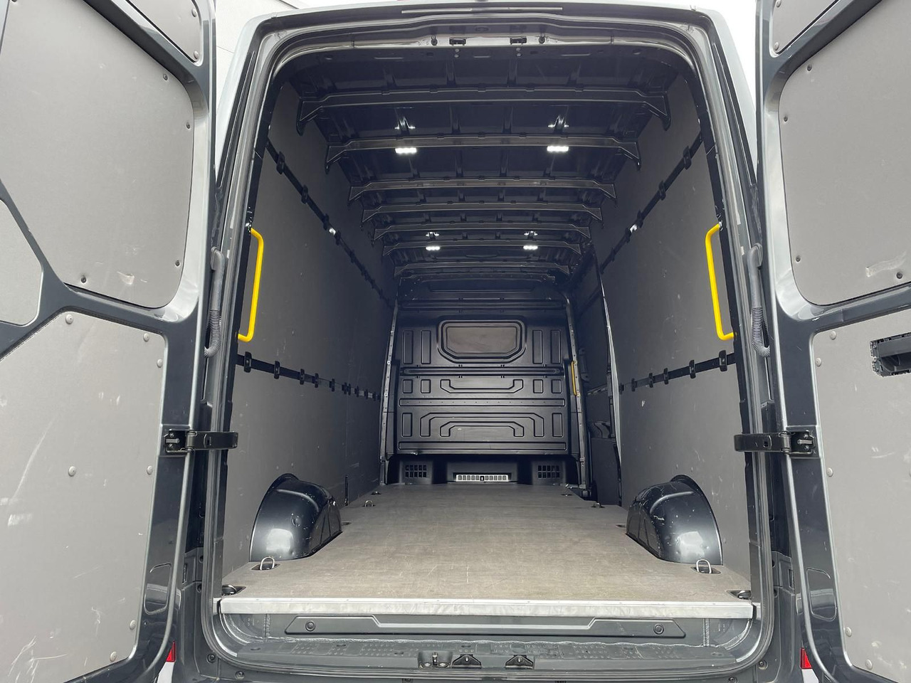 패널 밴 MAN TGE 3.160 L4H3 KASTEN TEMPOMAT AHK SITZHZ DAB : 사진 37 패널 밴 MAN TGE 3.160 L4H3 KASTEN TEMPOMAT AHK SITZHZ DAB : 사진 37