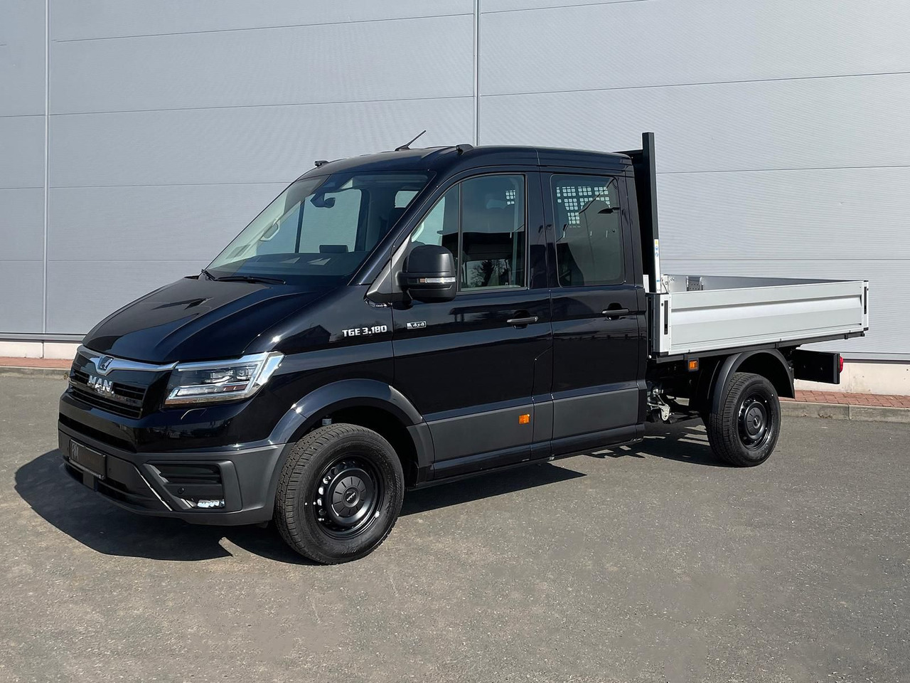 MAN TGE 3.180 Pritsche DOKA MR 4x4 ACC LED DIFF-SPER - 플랫베드 밴, 콤비 밴 : 사진 1 MAN TGE 3.180 Pritsche DOKA MR 4x4 ACC LED DIFF-SPER - 플랫베드 밴, 콤비 밴 : 사진 1