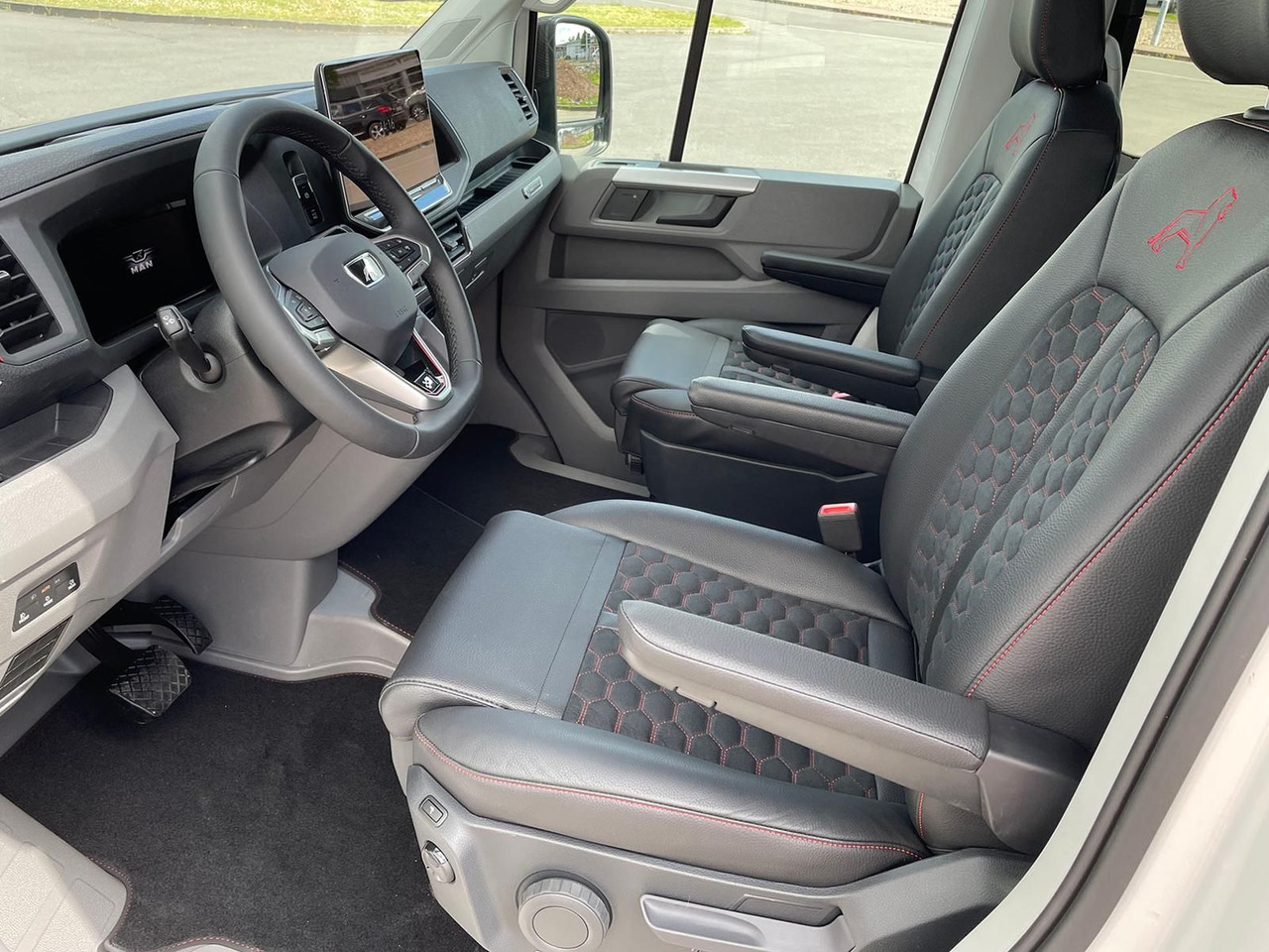 패널 밴, 콤비 밴 MAN TGE 3.200 L3H3 MIXTO 4x4 Individual S ACC STANDH : 사진 30