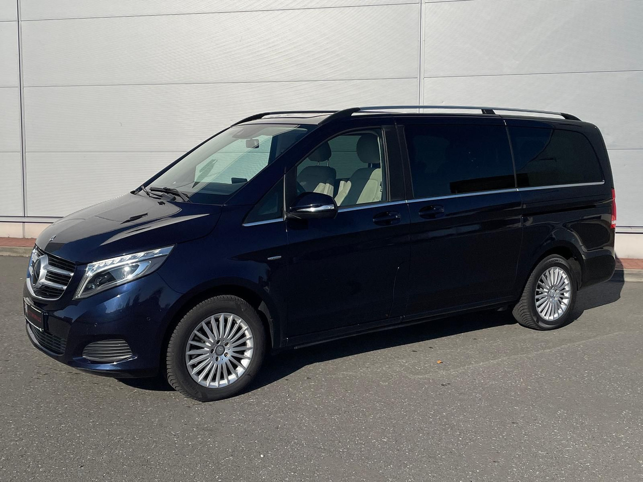 Mercedes-Benz V 250 d Avantgarde 360°KAMERA LED ALLRAD - 승합차 : 사진 1 Mercedes-Benz V 250 d Avantgarde 360°KAMERA LED ALLRAD - 승합차 : 사진 1