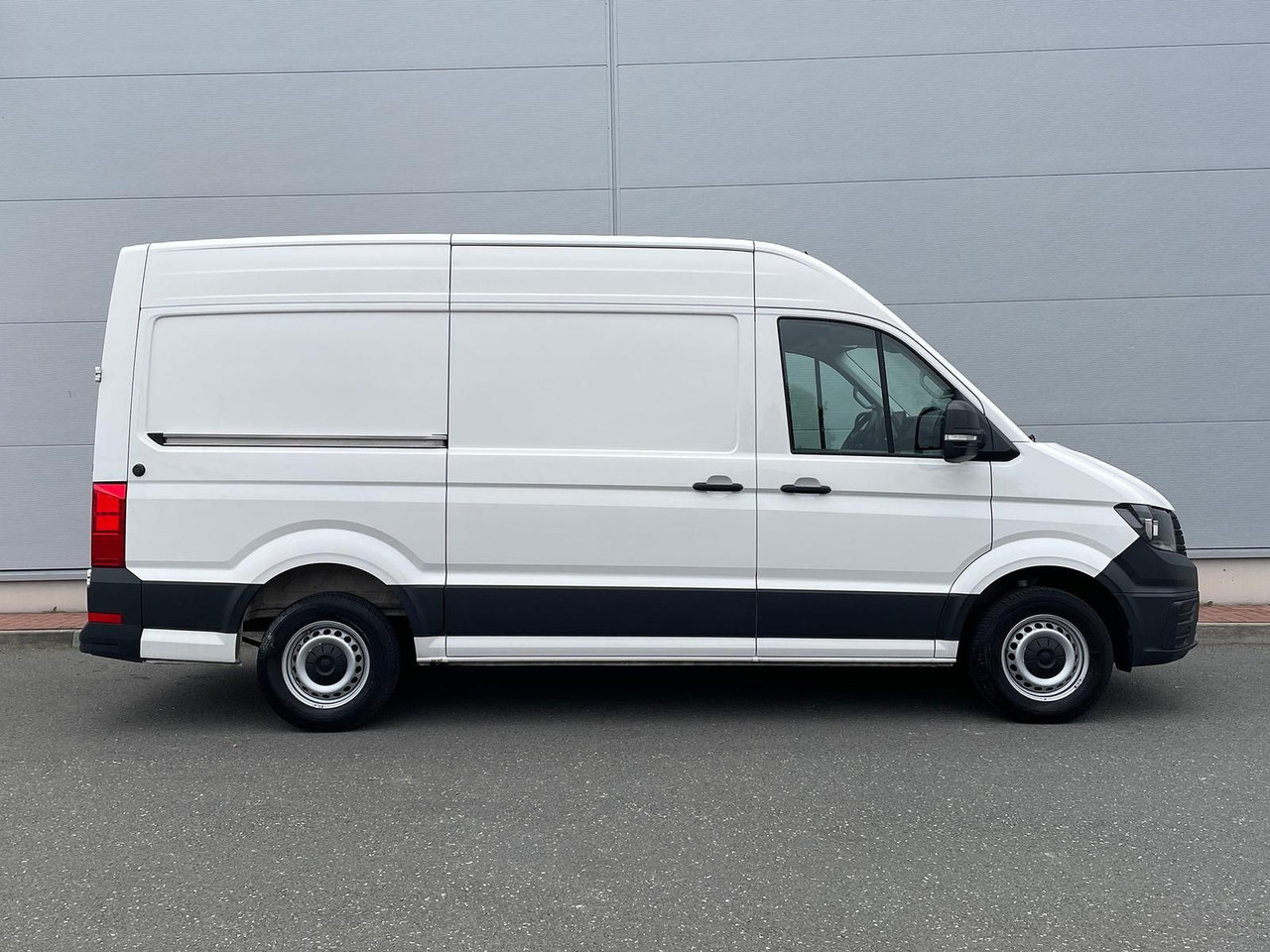 Volkswagen Crafter Kasten 35 L3H3 Autom. NAVI DAB PDC TEMP - 패널 밴 : 사진 5 Volkswagen Crafter Kasten 35 L3H3 Autom. NAVI DAB PDC TEMP - 패널 밴 : 사진 5