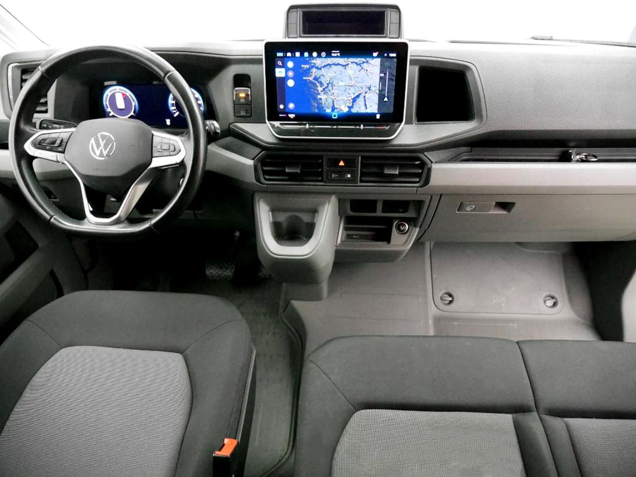 Volkswagen Crafter Kasten 35 L4H3 NAVI DAB KAMERA PDC - 패널 밴 : 사진 4 Volkswagen Crafter Kasten 35 L4H3 NAVI DAB KAMERA PDC - 패널 밴 : 사진 4