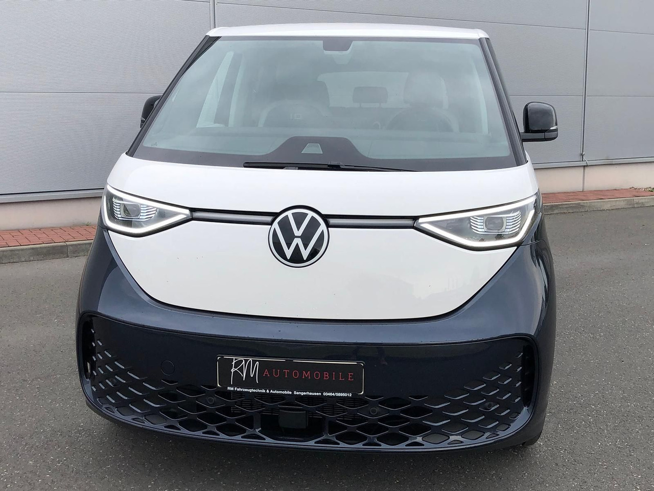 Volkswagen ID. Buzz 150 kW Pro AHK ACC MATRIX LED KEYLESS - 소형 버스, 전기 버스 : 사진 4 Volkswagen ID. Buzz 150 kW Pro AHK ACC MATRIX LED KEYLESS - 소형 버스, 전기 버스 : 사진 4