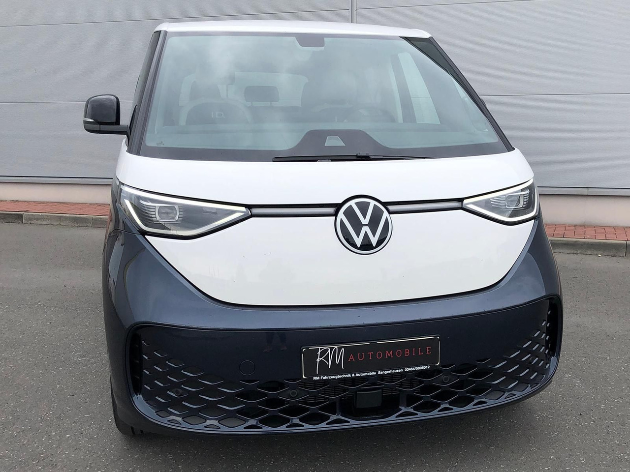 Volkswagen ID. Buzz 150 kW Pro AHK ACC MATRIX LED KEYLESS - 소형 버스, 전기 버스 : 사진 3 Volkswagen ID. Buzz 150 kW Pro AHK ACC MATRIX LED KEYLESS - 소형 버스, 전기 버스 : 사진 3