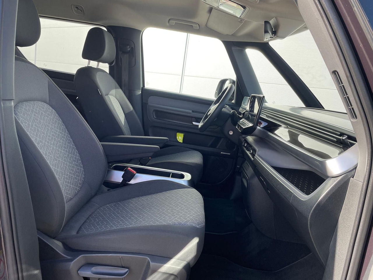 승합차, 전기 밴 Volkswagen ID.Buzz KW Fahrwerk LM Felgen KLIMA PDC ACC DAB : 사진 17