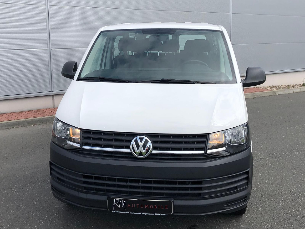 Volkswagen T6 Transporter 2.0 TDI Kombi lang 9-SITZE TEMP - 소형 버스, 승합차 : 사진 4 Volkswagen T6 Transporter 2.0 TDI Kombi lang 9-SITZE TEMP - 소형 버스, 승합차 : 사진 4