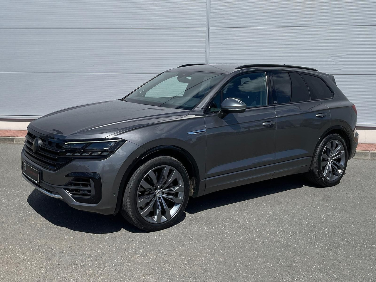 Volkswagen Touareg 4.0 V8 TDI One Million 4M LEDER AHK ACC - SUV : 사진 1 Volkswagen Touareg 4.0 V8 TDI One Million 4M LEDER AHK ACC - SUV : 사진 1