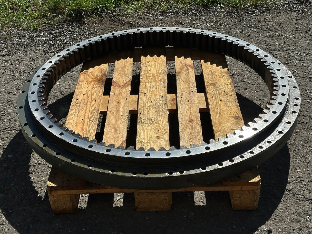 LIEBHERR Original Drehkranz – Kugeldrehverbindung mit ID-Nr.11690802. R920 S-1545,R920-1545,R922 LC-1442,R922 LC-1443,R922-1442,R924 LC-1444,R924 LC-1445,R924-1444,R925-1444. #11690802.N10220272# - 선회 링 크롤러 굴삭기 용 : 사진 5 LIEBHERR Original Drehkranz – Kugeldrehverbindung mit ID-Nr.11690802. R920 S-1545,R920-1545,R922 LC-1442,R922 LC-1443,R922-1442,R924 LC-1444,R924 LC-1445,R924-1444,R925-1444. #11690802.N10220272# - 선회 링 크롤러 굴삭기 용 : 사진 5