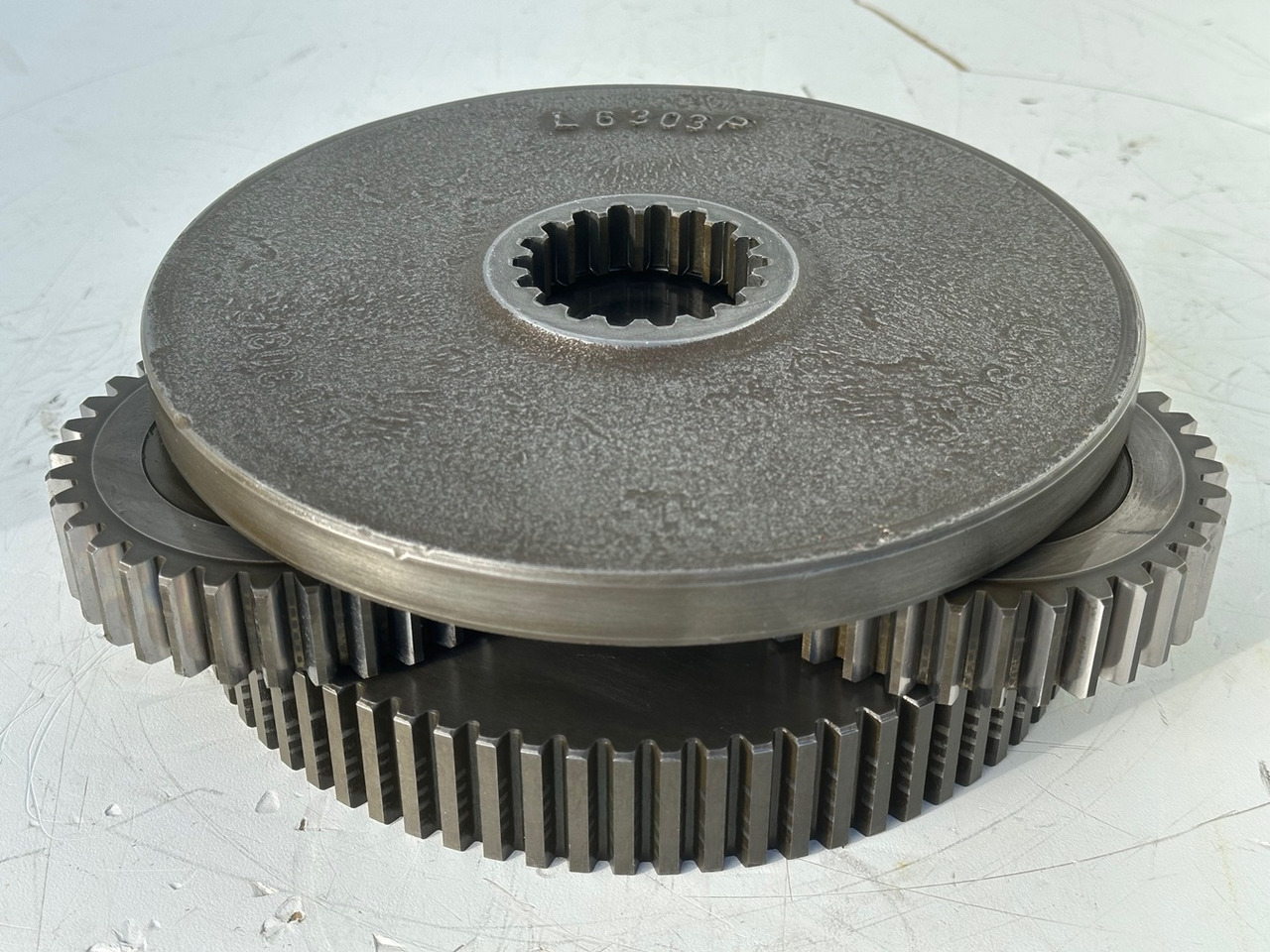 LIEBHERR Original Planetenträger ID-Nr.944171103 mit Planetenräder ID-Nr.944110603-ID-Nr.90201469 mit Lamellenträger ID-Nr.944112103. A900C,A944B,E942,LOS942,LOS944,P942,P944,R942,R944,R944B. #HRV# - 스윙 모터 굴착기 용 : 사진 5 LIEBHERR Original Planetenträger ID-Nr.944171103 mit Planetenräder ID-Nr.944110603-ID-Nr.90201469 mit Lamellenträger ID-Nr.944112103. A900C,A944B,E942,LOS942,LOS944,P942,P944,R942,R944,R944B. #HRV# - 스윙 모터 굴착기 용 : 사진 5