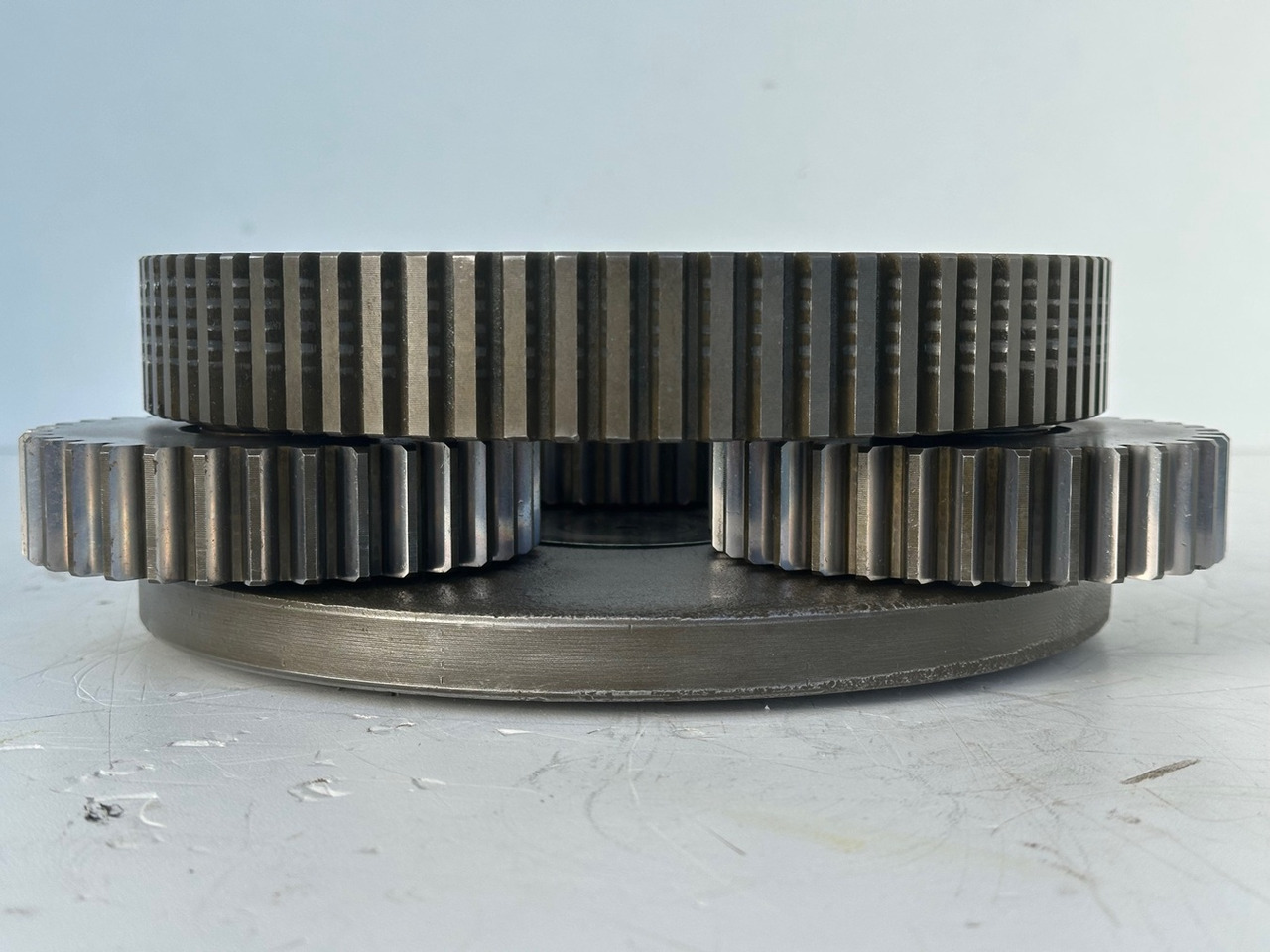 LIEBHERR Original Planetenträger ID-Nr.944171103 mit Planetenräder ID-Nr.944110603-ID-Nr.90201469 mit Lamellenträger ID-Nr.944112103. A900C,A944B,E942,LOS942,LOS944,P942,P944,R942,R944,R944B. #HRV# - 스윙 모터 굴착기 용 : 사진 3 LIEBHERR Original Planetenträger ID-Nr.944171103 mit Planetenräder ID-Nr.944110603-ID-Nr.90201469 mit Lamellenträger ID-Nr.944112103. A900C,A944B,E942,LOS942,LOS944,P942,P944,R942,R944,R944B. #HRV# - 스윙 모터 굴착기 용 : 사진 3