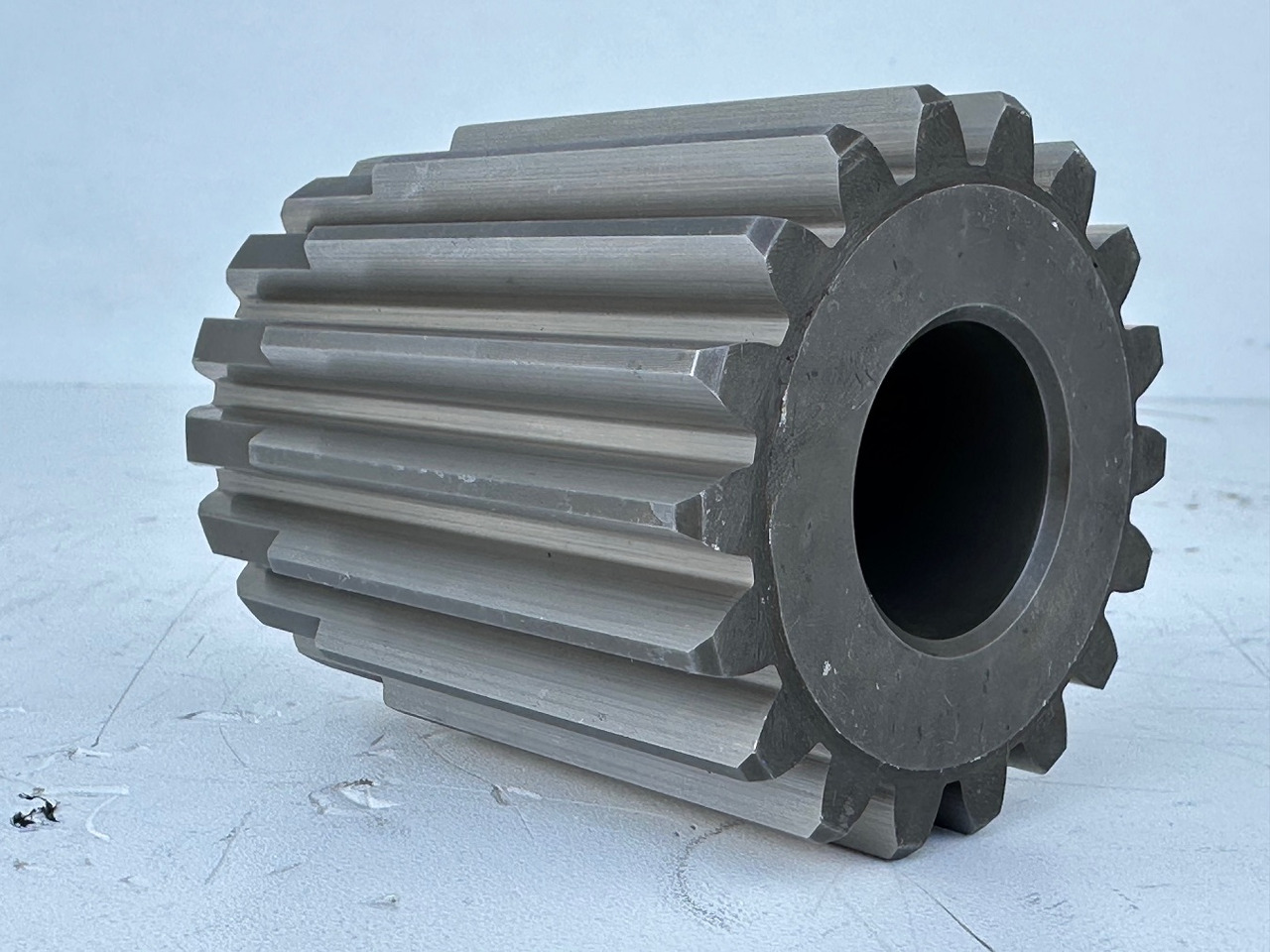 스윙 모터 굴착기 용 LIEBHERR Original Sonnenrad ID-Nr.944220103 – ID-Nr.9442201. A954B,A954C,LH80,E954,EP954,ER954,LOS954,P954,P964,R954,R964. #944220103.05.09# : 사진 6 스윙 모터 굴착기 용 LIEBHERR Original Sonnenrad ID-Nr.944220103 – ID-Nr.9442201. A954B,A954C,LH80,E954,EP954,ER954,LOS954,P954,P964,R954,R964. #944220103.05.09# : 사진 6