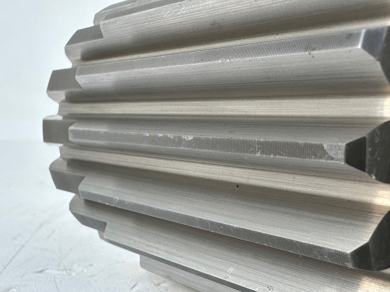 스윙 모터 굴착기 용 LIEBHERR Original Sonnenrad ID-Nr.944220103 – ID-Nr.9442201. A954B,A954C,LH80,E954,EP954,ER954,LOS954,P954,P964,R954,R964. #944220103.05.09# : 사진 8 스윙 모터 굴착기 용 LIEBHERR Original Sonnenrad ID-Nr.944220103 – ID-Nr.9442201. A954B,A954C,LH80,E954,EP954,ER954,LOS954,P954,P964,R954,R964. #944220103.05.09# : 사진 8