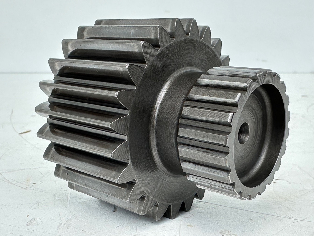 Liebherr - Bonfiglioli Sonnenrad mit ID-Nr.10113146. LI-1010, LTM 1045-3-1-, LTM 1055-1, LTM 1055-3-1-, LTM 1055-3-2-, LTM1070-4-1-, LTM1070-4-2-. #10113146.6088598# - 변속기 건설기계 용 : 사진 3 Liebherr - Bonfiglioli Sonnenrad mit ID-Nr.10113146. LI-1010, LTM 1045-3-1-, LTM 1055-1, LTM 1055-3-1-, LTM 1055-3-2-, LTM1070-4-1-, LTM1070-4-2-. #10113146.6088598# - 변속기 건설기계 용 : 사진 3