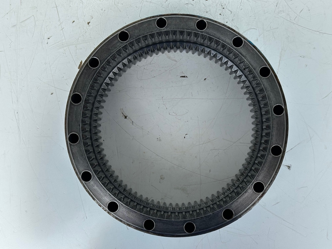 Liebherr - Bonfiglioli Zahnkranz mit ID-Nr.10342796. LTC-1055, LTC-1055-3-1, LTM 1045-3-1-, LTM 1050-3-1, LTM 1055-1, LTM 1055-3-1-, LTM 1055-3-2-, LTM1070-4-1-, LTM1070-4-2-. #10342796.6088598# - 스윙 모터 모바일 크레인 용 : 사진 5 Liebherr - Bonfiglioli Zahnkranz mit ID-Nr.10342796. LTC-1055, LTC-1055-3-1, LTM 1045-3-1-, LTM 1050-3-1, LTM 1055-1, LTM 1055-3-1-, LTM 1055-3-2-, LTM1070-4-1-, LTM1070-4-2-. #10342796.6088598# - 스윙 모터 모바일 크레인 용 : 사진 5