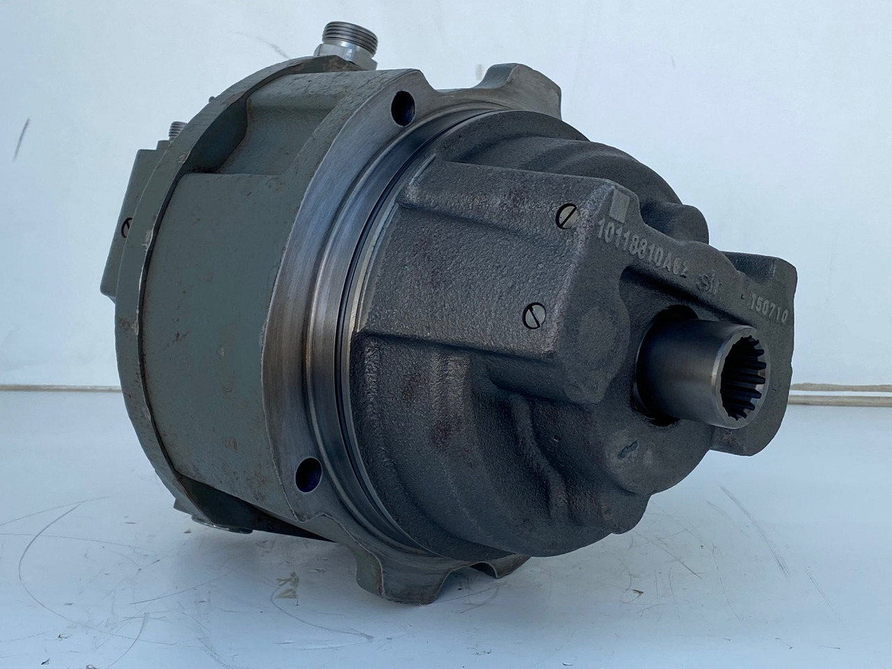 Liebherr Hydraulikeinbaumotor CMVE O 108. ID-Nr.10118562 - ID-Nr.10132610 - ID-Nr.10129048. LOS1916, LOS916, LOS926, R906, R916, R918, R920, R922, R924, R926COMP, R926, R936. #27979# - 유압 모터 크롤러 굴삭기 용 : 사진 4 Liebherr Hydraulikeinbaumotor CMVE O 108. ID-Nr.10118562 - ID-Nr.10132610 - ID-Nr.10129048. LOS1916, LOS916, LOS926, R906, R916, R918, R920, R922, R924, R926COMP, R926, R936. #27979# - 유압 모터 크롤러 굴삭기 용 : 사진 4