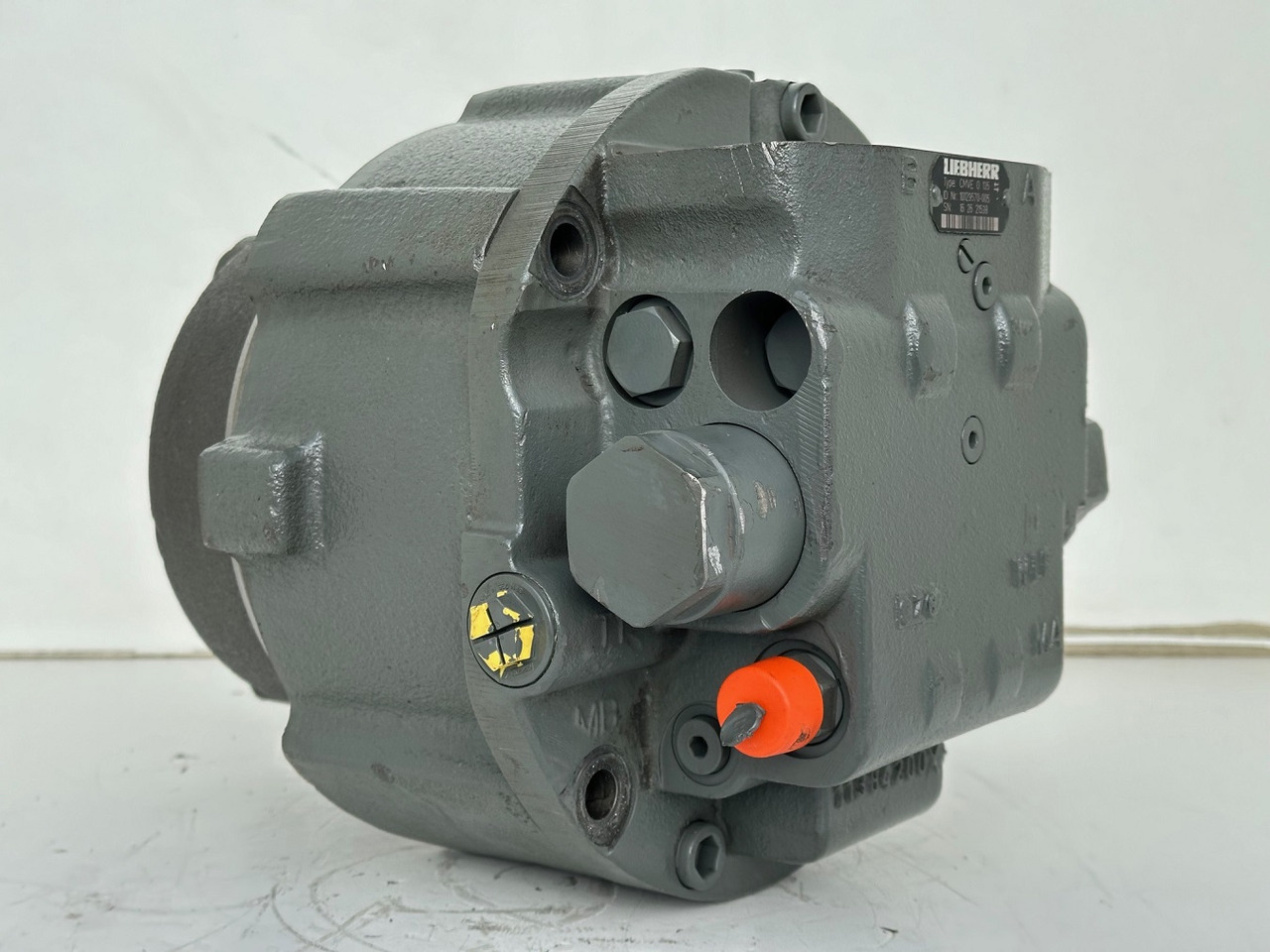 Liebherr Hydraulikeinbaumotor CMVE O 135. ID-Nr.10129570 - ID-Nr.11439804. FAT400P112 - FAT550P093. R930, R934, R936, R940, R944, R946, R950T. #10129570.21538# - 유압 모터 건설기계 용 : 사진 5 Liebherr Hydraulikeinbaumotor CMVE O 135. ID-Nr.10129570 - ID-Nr.11439804. FAT400P112 - FAT550P093. R930, R934, R936, R940, R944, R946, R950T. #10129570.21538# - 유압 모터 건설기계 용 : 사진 5