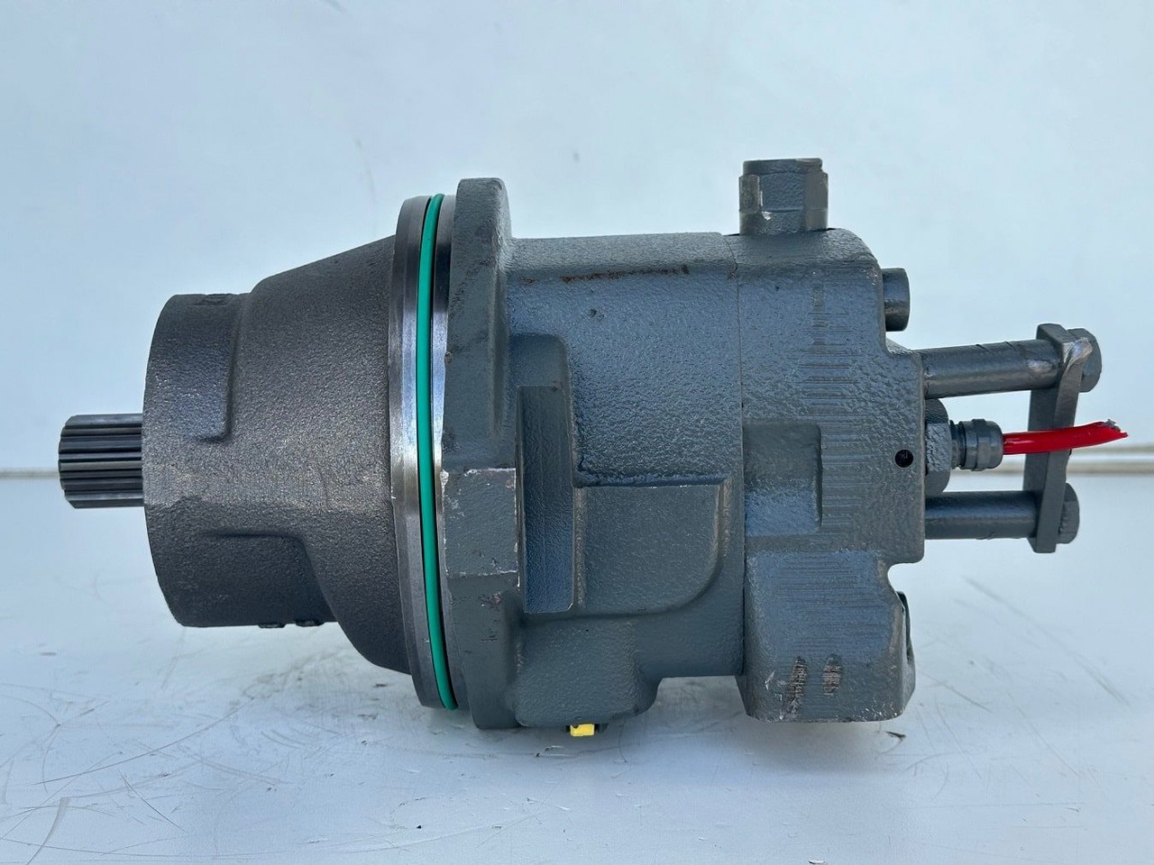 Liebherr Hydraulikeinbaumotor FMF045, ID-Nr.10132702. A924,LH30C,LH30M,LH35M,LH35MT,LH40C,LH40CP,LH40M,LH40MP,LH50CHR,LH50M,LH50MHR,LH50MT. #23.12.01074# - 유압 모터 휠 굴삭기 용 : 사진 2 Liebherr Hydraulikeinbaumotor FMF045, ID-Nr.10132702. A924,LH30C,LH30M,LH35M,LH35MT,LH40C,LH40CP,LH40M,LH40MP,LH50CHR,LH50M,LH50MHR,LH50MT. #23.12.01074# - 유압 모터 휠 굴삭기 용 : 사진 2