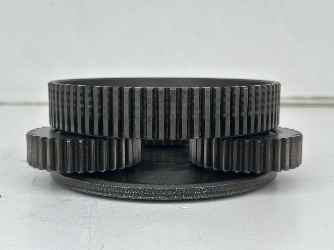 Liebherr Lamellenträger ID-Nr.944179403 mit Planetenträger ID-Nr.944178303 und Planetenrad ID-Nr.944177903. SAT200/277. #PL.P.LA.GH# - 스윙 모터 굴착기 용 : 사진 3 Liebherr Lamellenträger ID-Nr.944179403 mit Planetenträger ID-Nr.944178303 und Planetenrad ID-Nr.944177903. SAT200/277. #PL.P.LA.GH# - 스윙 모터 굴착기 용 : 사진 3