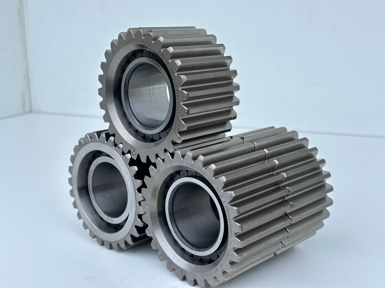 Liebherr Planetenrad ID-Nr.90204951. FAT325P114 - FAT325P115 - FAT325P119. A924,LH30,R914 COMP,R914 RAIL,LOS914,LOS920,R918,R920,R922. #14213745.09.11# - 파이널 드라이브 건설기계 용 : 사진 1 Liebherr Planetenrad ID-Nr.90204951. FAT325P114 - FAT325P115 - FAT325P119. A924,LH30,R914 COMP,R914 RAIL,LOS914,LOS920,R918,R920,R922. #14213745.09.11# - 파이널 드라이브 건설기계 용 : 사진 1