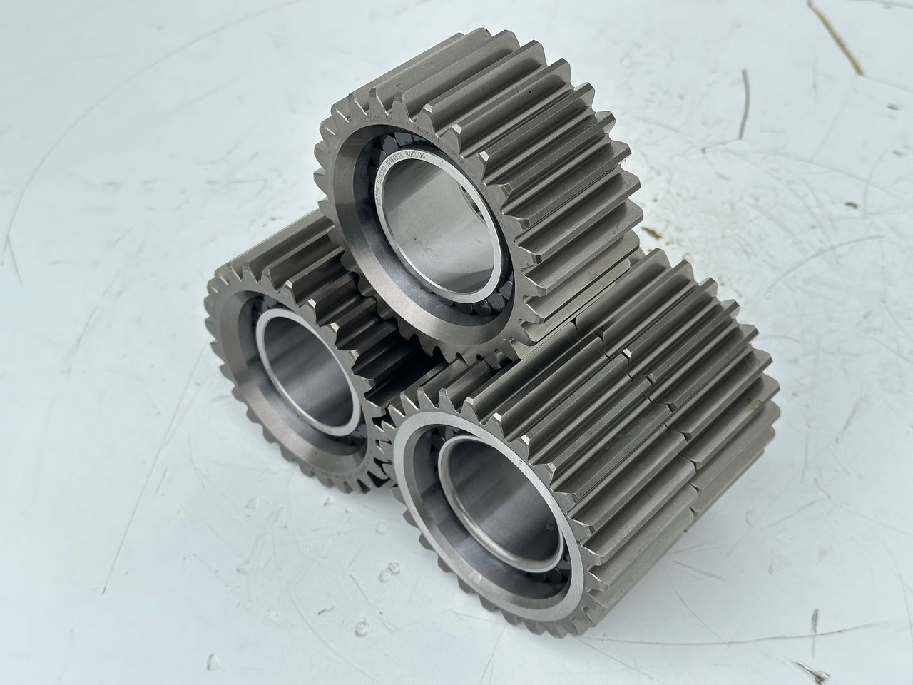 Liebherr Planetenrad ID-Nr.90205840. FAT350P126 - FAT350P138. R920 - R922 - R924 - R925 - R926 - R930 T. #90205840.22.05.02# - 파이널 드라이브 크롤러 굴삭기 용 : 사진 2 Liebherr Planetenrad ID-Nr.90205840. FAT350P126 - FAT350P138. R920 - R922 - R924 - R925 - R926 - R930 T. #90205840.22.05.02# - 파이널 드라이브 크롤러 굴삭기 용 : 사진 2