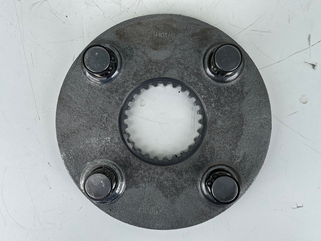 Liebherr Planetenträger ID-Nr.90214403. SAT275A290. R922 LC-1486. R924 LC-1487. #90214403.HO.925# - 스윙 모터 건설기계 용 : 사진 3 Liebherr Planetenträger ID-Nr.90214403. SAT275A290. R922 LC-1486. R924 LC-1487. #90214403.HO.925# - 스윙 모터 건설기계 용 : 사진 3