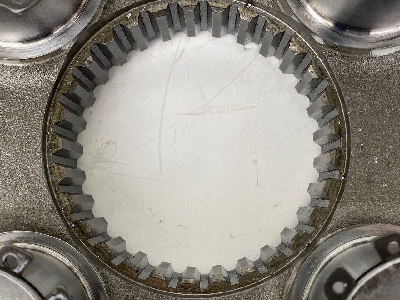 변속기 건설기계 용 Liebherr Planetenträger ID-Nr.944306303 - ID-Nr.9443063. #PL0401.03# : 사진 8 변속기 건설기계 용 Liebherr Planetenträger ID-Nr.944306303 - ID-Nr.9443063. #PL0401.03# : 사진 8