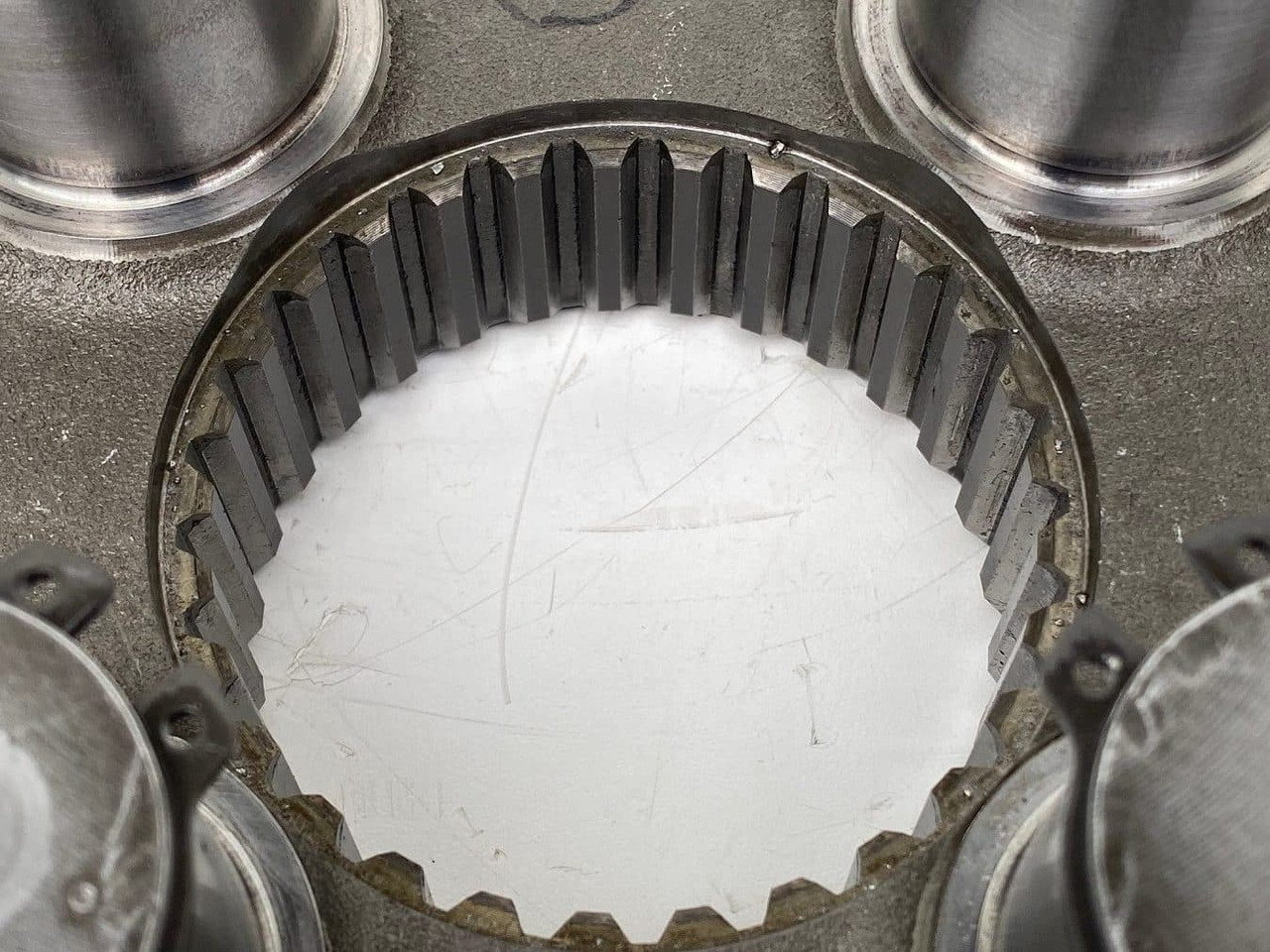 변속기 건설기계 용 Liebherr Planetenträger ID-Nr.944306303 - ID-Nr.9443063. #PL0401.03# : 사진 7 변속기 건설기계 용 Liebherr Planetenträger ID-Nr.944306303 - ID-Nr.9443063. #PL0401.03# : 사진 7