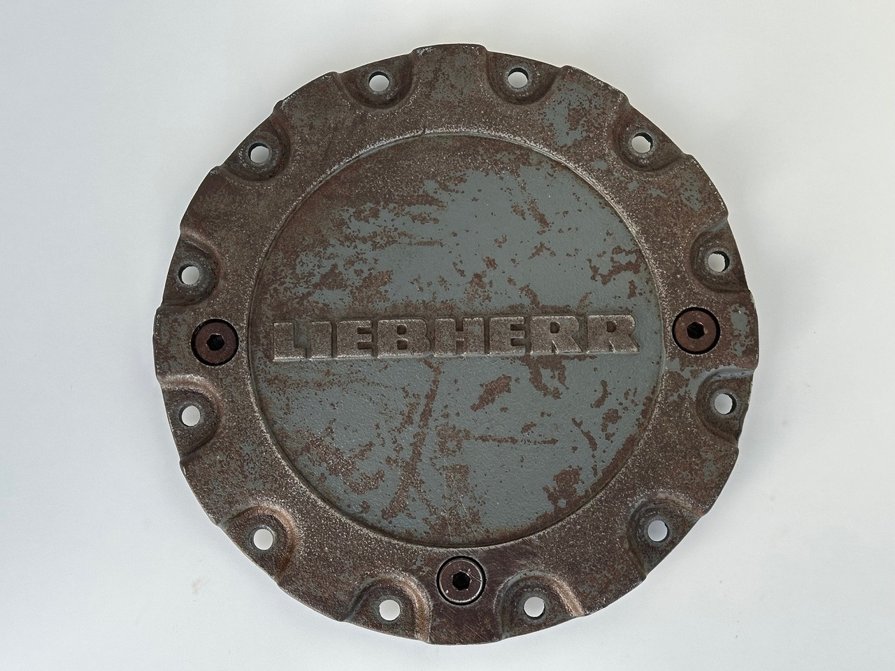 Liebherr Verschlussdeckel ID-Nr.90214374. FAT400P130, FAT400P139. R926-1715, R928-1715, R930-1716, R934-1550, R936 K-LC, R936 K-NLC, R936 K-SLC, R938-1650. #90214374.25.01# - 파이널 드라이브 크롤러 굴삭기 용 : 사진 3 Liebherr Verschlussdeckel ID-Nr.90214374. FAT400P130, FAT400P139. R926-1715, R928-1715, R930-1716, R934-1550, R936 K-LC, R936 K-NLC, R936 K-SLC, R938-1650. #90214374.25.01# - 파이널 드라이브 크롤러 굴삭기 용 : 사진 3