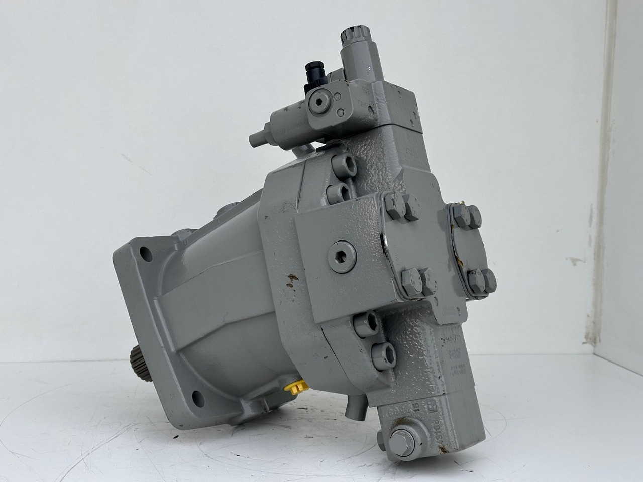 Liebherr Verstellmotor ID-Nr.510240108 - Hydromatik Rexroth Axialkolben-Verstellmotor Typ:A6VM140EP2D/63W-VZB017HB. #24338070# - 유압 모터 크롤러 크레인 용 : 사진 3 Liebherr Verstellmotor ID-Nr.510240108 - Hydromatik Rexroth Axialkolben-Verstellmotor Typ:A6VM140EP2D/63W-VZB017HB. #24338070# - 유압 모터 크롤러 크레인 용 : 사진 3