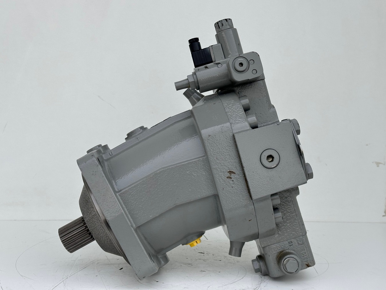 Liebherr Verstellmotor ID-Nr.510240108 - Hydromatik Rexroth Axialkolben-Verstellmotor Typ:A6VM140EP2D/63W-VZB017HB. #24338070# - 유압 모터 크롤러 크레인 용 : 사진 5 Liebherr Verstellmotor ID-Nr.510240108 - Hydromatik Rexroth Axialkolben-Verstellmotor Typ:A6VM140EP2D/63W-VZB017HB. #24338070# - 유압 모터 크롤러 크레인 용 : 사진 5
