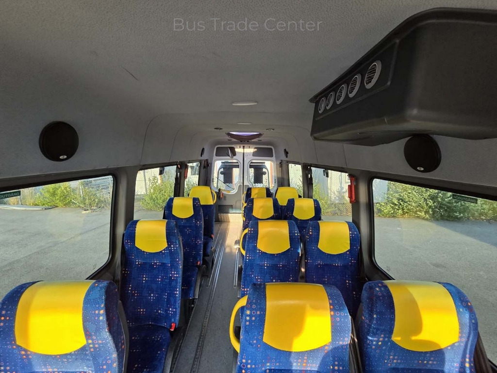 VOLKSWAGEN Crafter 50 LR // 3 units with lift - 소형 버스, 승합차 : 사진 3 VOLKSWAGEN Crafter 50 LR // 3 units with lift - 소형 버스, 승합차 : 사진 3
