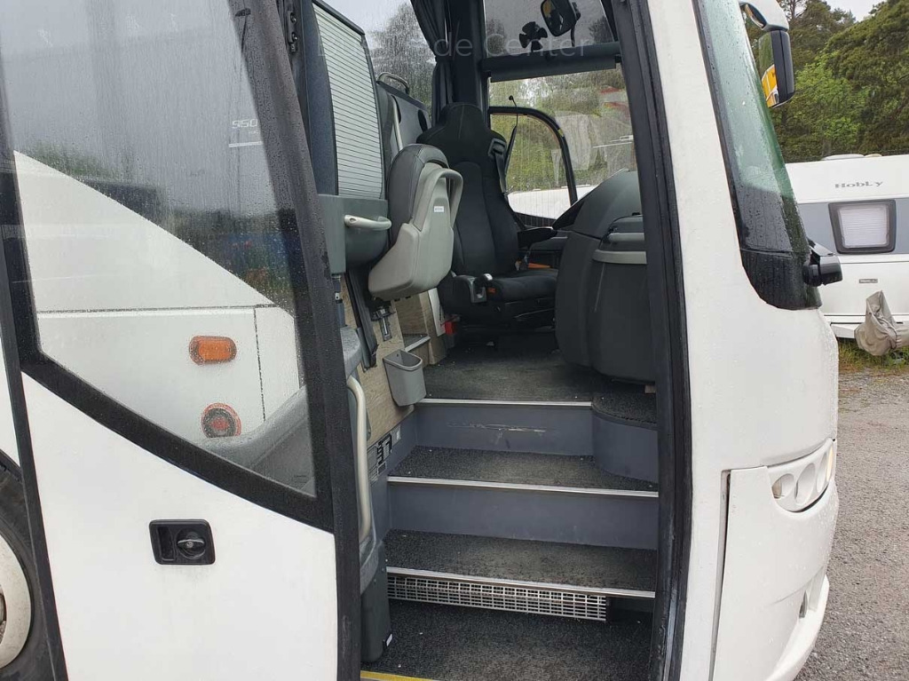 VOLVO 9500H B8R - 대형 버스 : 사진 5 VOLVO 9500H B8R - 대형 버스 : 사진 5