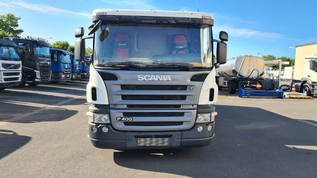 Scania P 400 LB6X2 (Nr. 5185) - 유조트럭 : 사진 4 Scania P 400 LB6X2 (Nr. 5185) - 유조트럭 : 사진 4