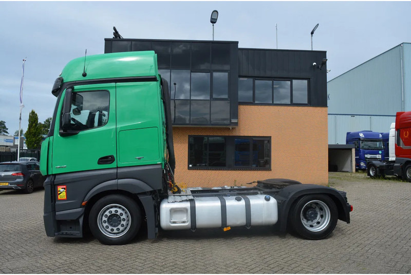 Mercedes-Benz Actros 1942 * 4x2 * 2 TANK * MEGA * - 트랙터 유닛 : 사진 4 Mercedes-Benz Actros 1942 * 4x2 * 2 TANK * MEGA * - 트랙터 유닛 : 사진 4