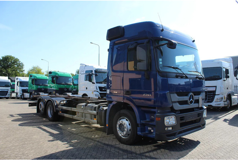 Mercedes-Benz Actros 2541 * EURO5 * 6X2 * FULL AIR * - 캡 새시 트럭 : 사진 4 Mercedes-Benz Actros 2541 * EURO5 * 6X2 * FULL AIR * - 캡 새시 트럭 : 사진 4