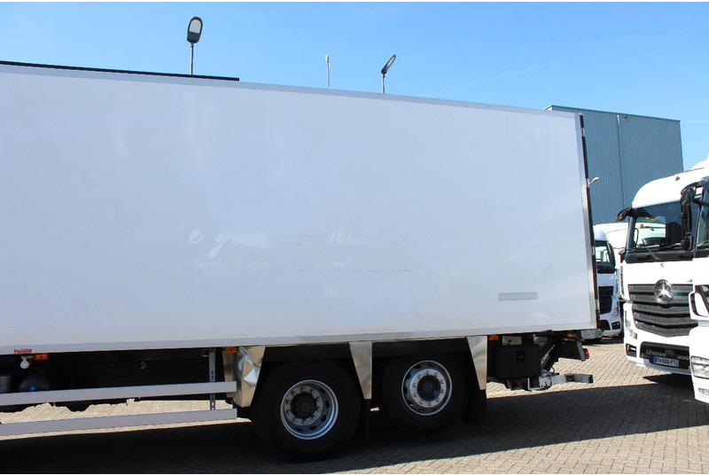 Renault Premium 310 * EURO5 * CARRIER SUPRA 850 * 6X2 * MANUAUL * - 냉동탑차 : 사진 5 Renault Premium 310 * EURO5 * CARRIER SUPRA 850 * 6X2 * MANUAUL * - 냉동탑차 : 사진 5