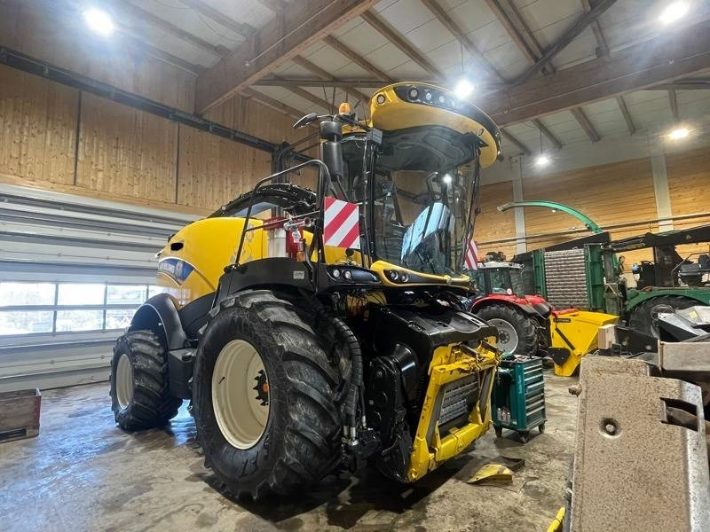 New Holland FR 650 - 견인식 목초수확기 : 사진 3 New Holland FR 650 - 견인식 목초수확기 : 사진 3