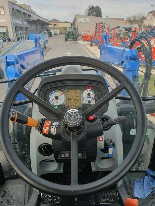 New Holland T 5.115 - 장궤형 트랙터 : 사진 4 New Holland T 5.115 - 장궤형 트랙터 : 사진 4