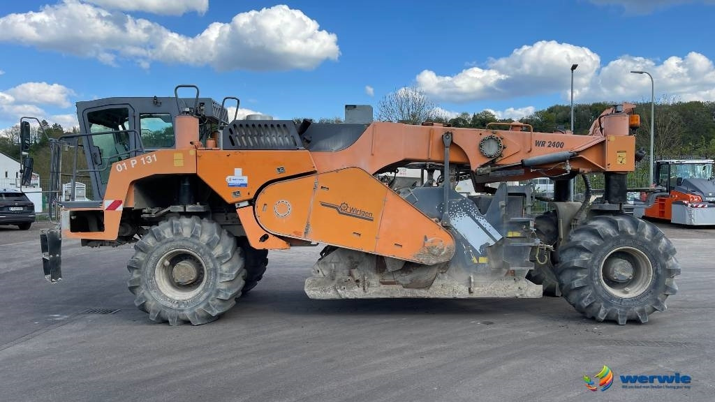 Wirtgen WR2400 - 아스팔트 기계 : 사진 5 Wirtgen WR2400 - 아스팔트 기계 : 사진 5