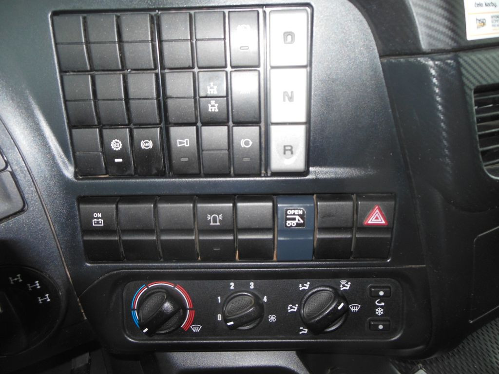 덤프트럭 Iveco TRAKKER AD410T45W, 8X8, BORDMATIC, AHK Iveco TRAKKER AD410T45W, 8X8, BORDMATIC, AHK : 사진 26