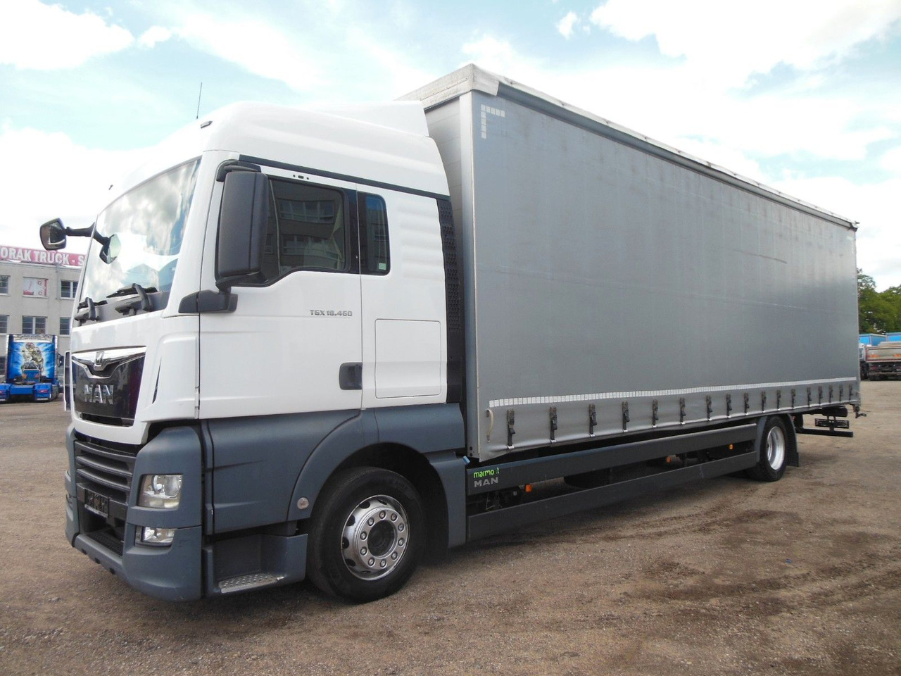 MAN TGX 18.460, XLX, VOLL LUFT, PRITSCHE 9,2M, TOP!! - 커튼사이더 트럭 : 사진 1 MAN TGX 18.460, XLX, VOLL LUFT, PRITSCHE 9,2M, TOP!! - 커튼사이더 트럭 : 사진 1