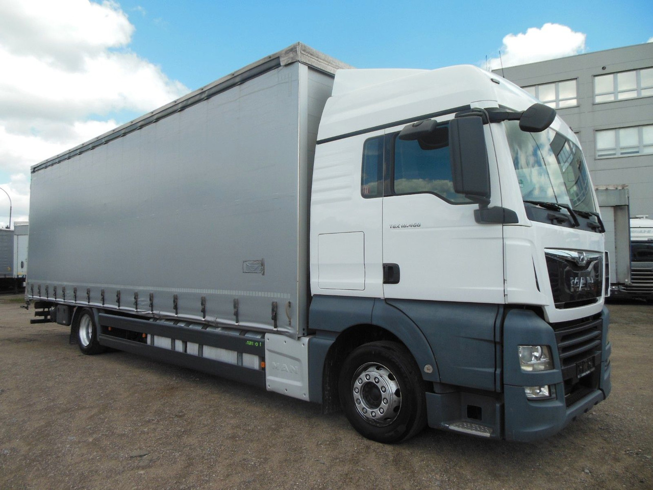 MAN TGX 18.460, XLX, VOLL LUFT, PRITSCHE 9,2M, TOP!! - 커튼사이더 트럭 : 사진 2 MAN TGX 18.460, XLX, VOLL LUFT, PRITSCHE 9,2M, TOP!! - 커튼사이더 트럭 : 사진 2