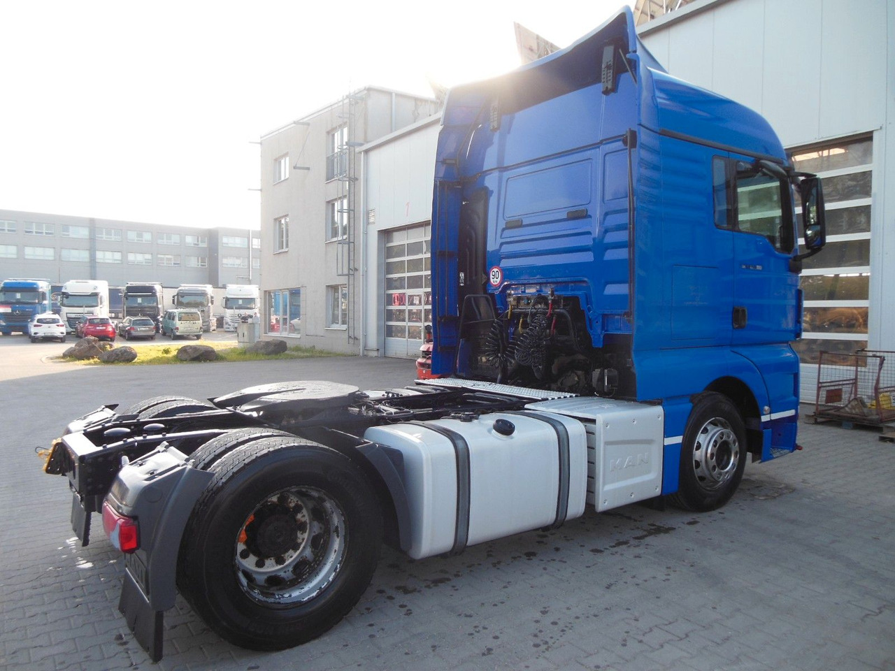 MAN TGX 18.480 BLS, MANUELL, STANDART - 트랙터 유닛 : 사진 3 MAN TGX 18.480 BLS, MANUELL, STANDART - 트랙터 유닛 : 사진 3