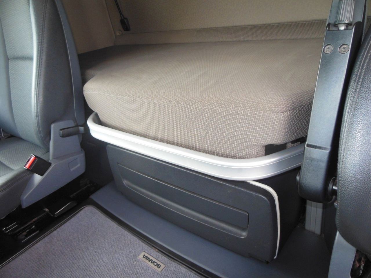 리스  Scania R 490, ADR, 6X2, RETARDER, VOLL LUFT, TOP!!! Scania R 490, ADR, 6X2, RETARDER, VOLL LUFT, TOP!!! : 사진 15